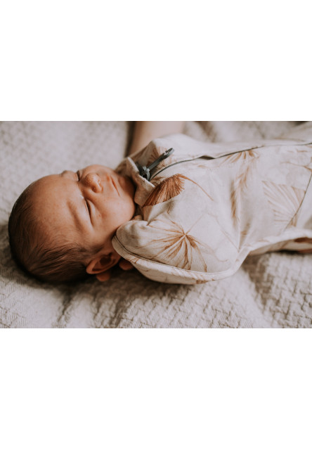 Zavinovačka Sleepee First Step Swaddle s čepičkou zdarma Bohemian Botanic